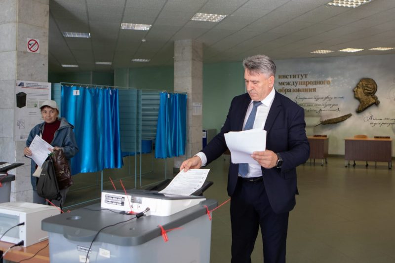 Мошуров