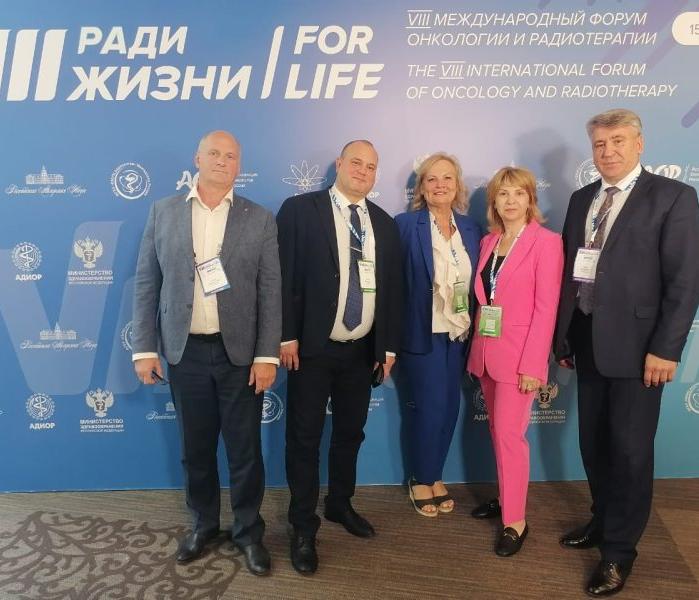 Медики