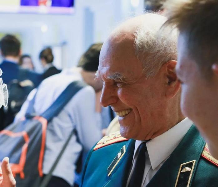 Поздравление